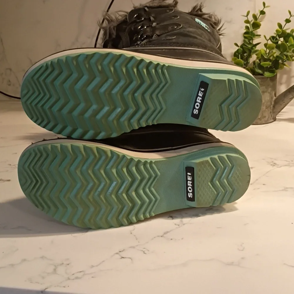 Sorel Kids Black and Teal Snow Boots